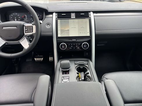 New 2026 Land Rover Discovery Dynamic SE AWD/4WD image 24