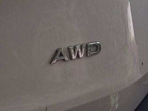 Used 2023 Nissan Rogue S AWD/4WD image 8