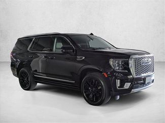 Used 2023 GMC Yukon Denali w/ Denali Reserve Package AWD/4WD video 3