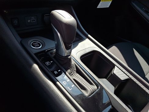 Certified 2025 Nissan Sentra S FWD image 15
