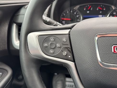 Used 2024 GMC Terrain SLT image 26