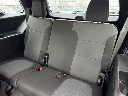 Used 2021 Chevrolet Traverse LT image 7