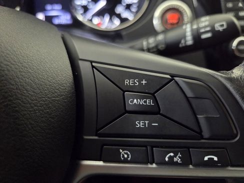 Used 2017 Nissan Rogue Sport SL image 19