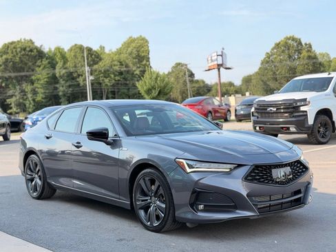 Used 2022 Acura TLX w/ A-SPEC Pkg FWD image 4