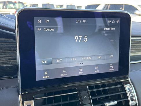 Used 2020 Lincoln Navigator L Black Label w/ Cargo Convenience Package image 23