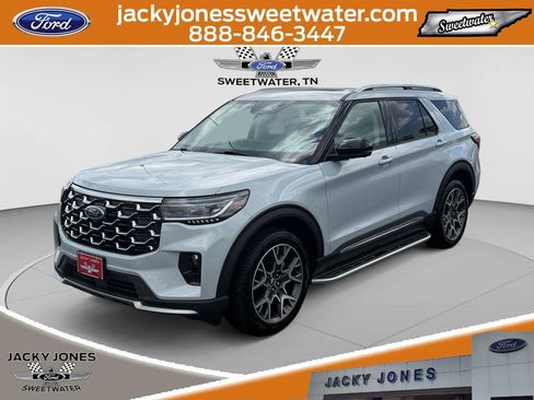 Certified 2025 Ford Explorer Platinum w/ Ultimate Package AWD/4WD image 1