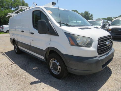 Used 2016 Ford Transit 150 130 Low Roof RWD image 3