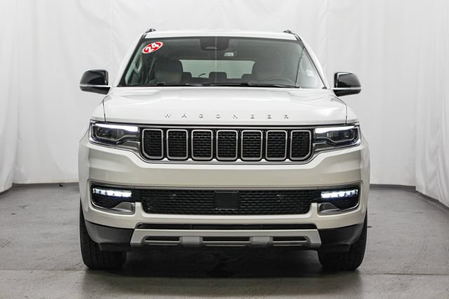 Used 2024 Jeep Wagoneer L Series II RWD image 4