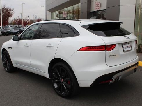 Used 2020 Jaguar F-PACE S image 11