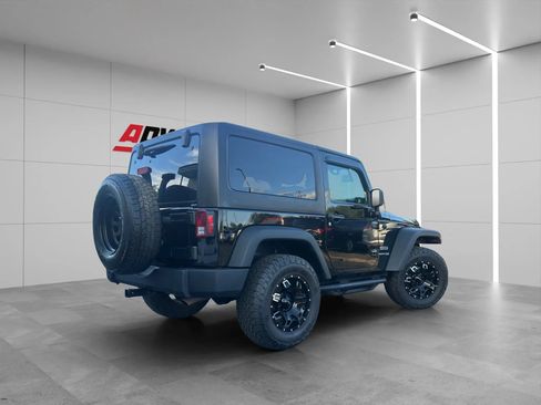Used 2018 Jeep Wrangler Sport w/ Connectivity Group AWD/4WD image 6