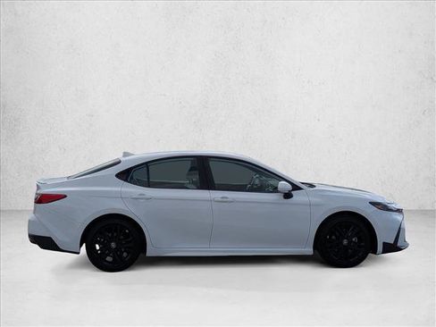 Certified 2025 Toyota Camry SE w/ Convenience Package FWD image 4