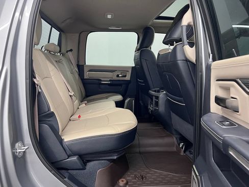 Used 2022 RAM 3500 Limited AWD/4WD image 29