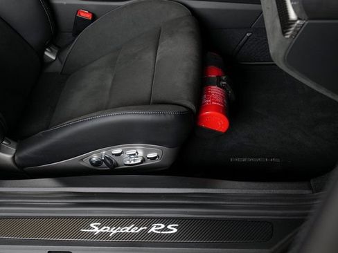 Certified 2025 Porsche 718 Boxster Spyder RS RWD image 21
