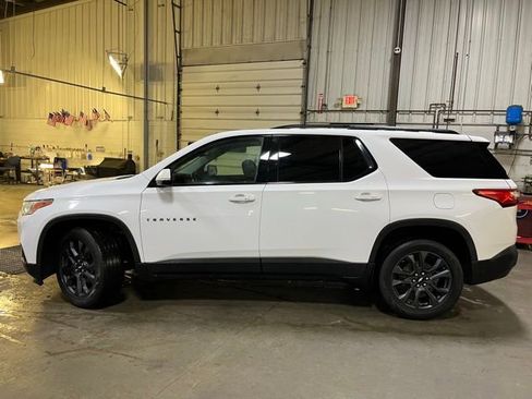 Used 2019 Chevrolet Traverse RS FWD image 3