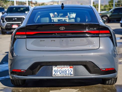 Certified 2024 Toyota Prius XLE image 10