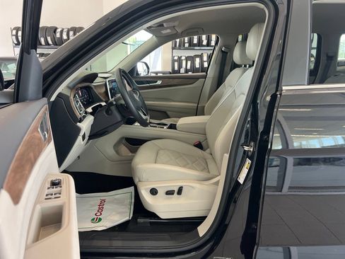 Certified 2026 Volkswagen Atlas SE FWD image 29