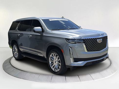 Certified 2024 Cadillac Escalade Premium Luxury AWD/4WD image 6