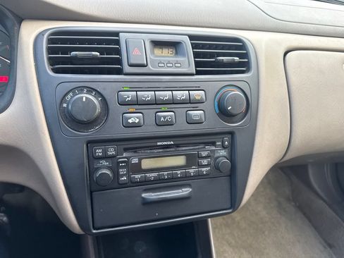 Used 2001 Honda Accord LX image 11