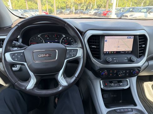 Used 2021 GMC Acadia SLT w/ Trailering Package FWD image 29