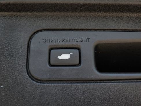 Used 2024 Honda Pilot Touring image 28