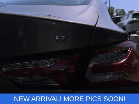 Used 2020 Chevrolet Malibu LT FWD image 9