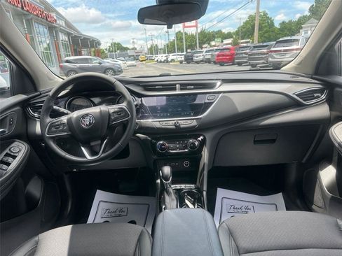 Used 2022 Buick Encore GX Preferred w/ Cold Weather Comfort Package FWD image 12