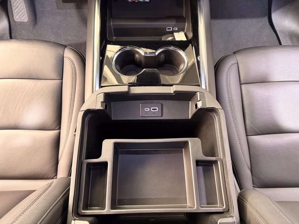 Certified 2025 Chevrolet Suburban Z71 AWD/4WD image 24