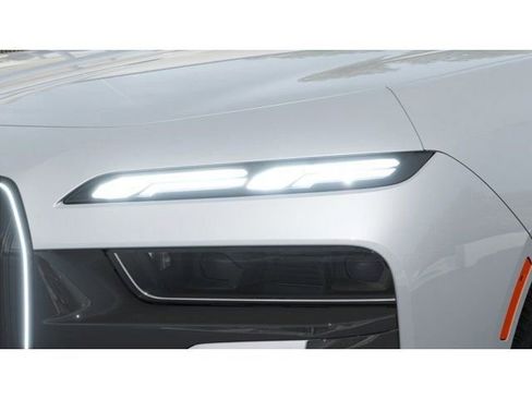 New 2026 BMW 760i xDrive w/ Executive Package image 6