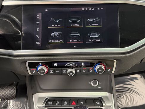 Used 2022 Audi Q3 2.0T Premium image 19