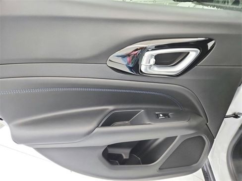 New 2026 Jeep Compass Latitude image 32