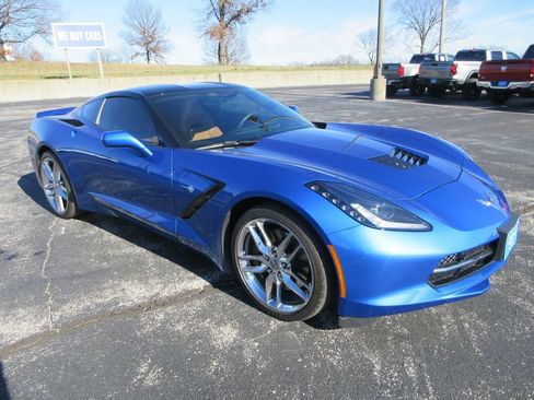 Used 2016 Chevrolet Corvette Stingray Coupe w/ 2LT Preferred Equipment Group image 7