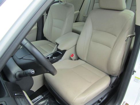 Used 2015 Honda Accord EX-L image 18