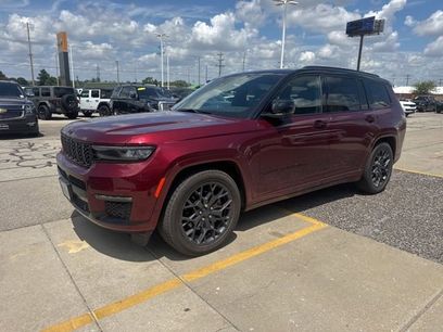 Used 2025 Jeep Grand Cherokee L Summit w/ Obsidian Package