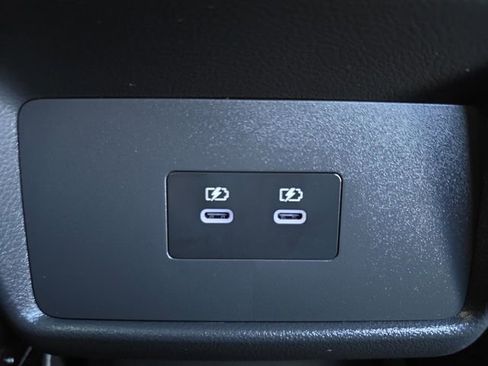 Used 2024 Nissan Rogue SV image 26