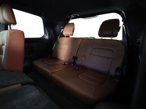 Used 2018 Toyota Land Cruiser AWD/4WD image 19