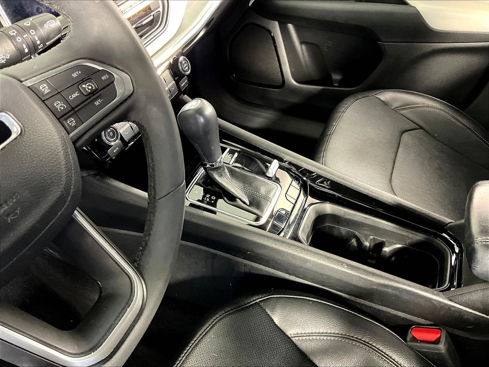 Used 2023 Jeep Compass Limited w/ Elite Group AWD/4WD image 17