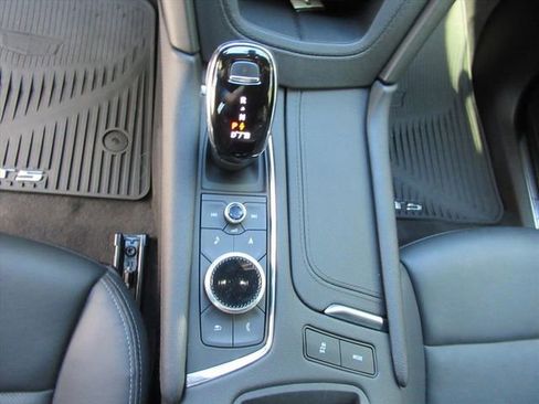 Used 2023 Cadillac XT5 Premium Luxury FWD image 19