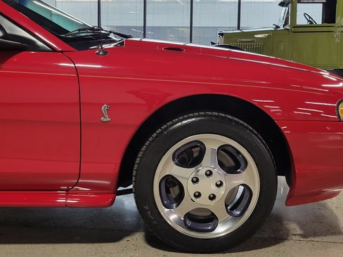 Used 1994 Ford Mustang GT RWD image 37