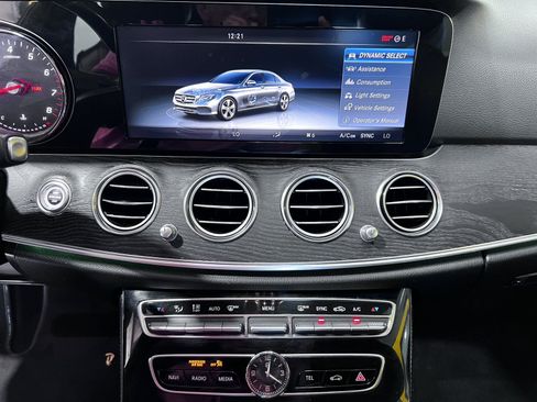 Used 2017 Mercedes-Benz E 300 w/ Premium 1 Package image 21