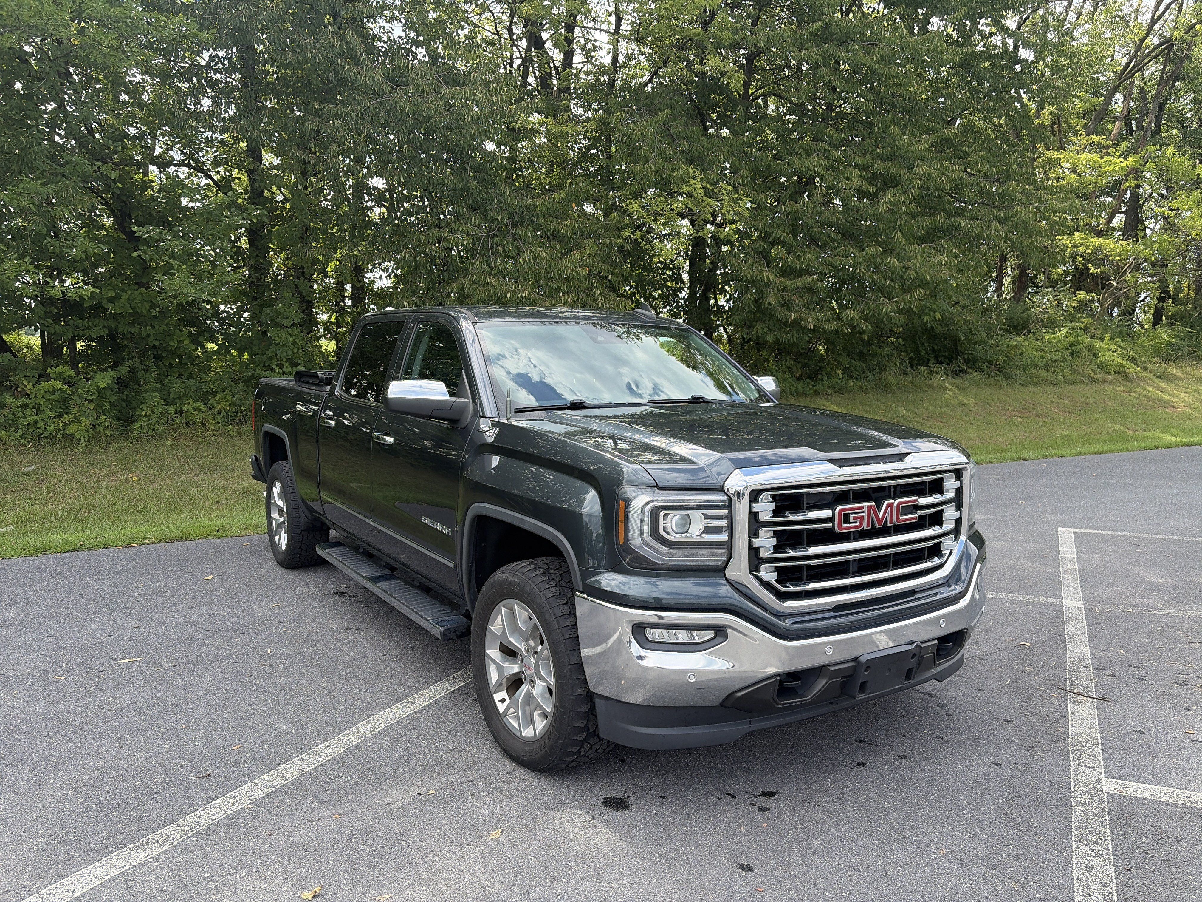 Used 2017 GMC Sierra 1500 SLT AWD/4WD image 3