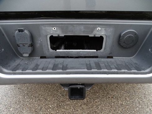 Used 2019 Chevrolet Colorado 4x4 Crew Cab w/ WT Convenience Package image 9