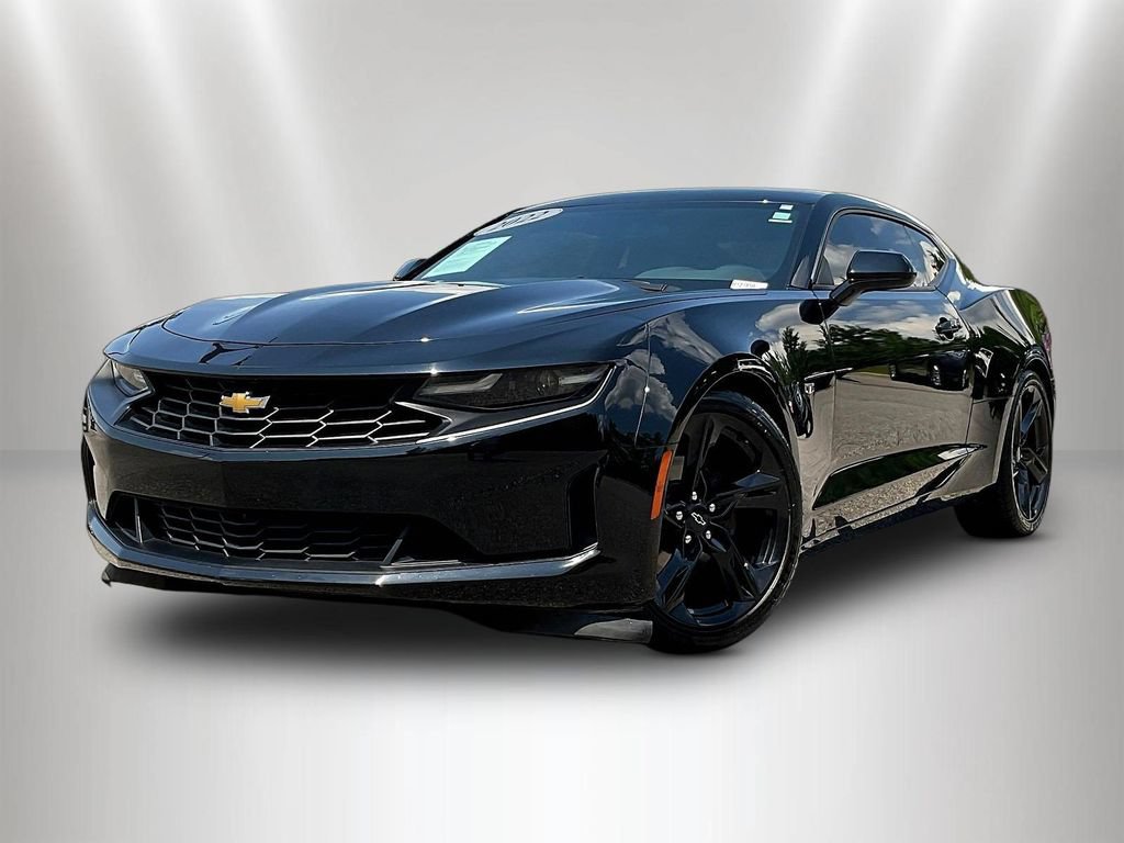 Used 2022 Chevrolet Camaro LT RWD image 3