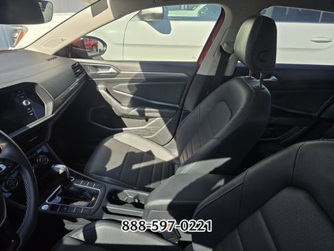 Certified 2021 Volkswagen Jetta SEL FWD image 3