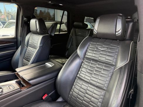 Used 2022 Cadillac Escalade Sport Platinum image 44