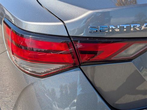 Certified 2022 Nissan Sentra SV image 13