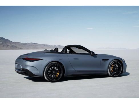 New 2025 Mercedes-Benz SL 63 AMG S e Performance 4MATIC image 19