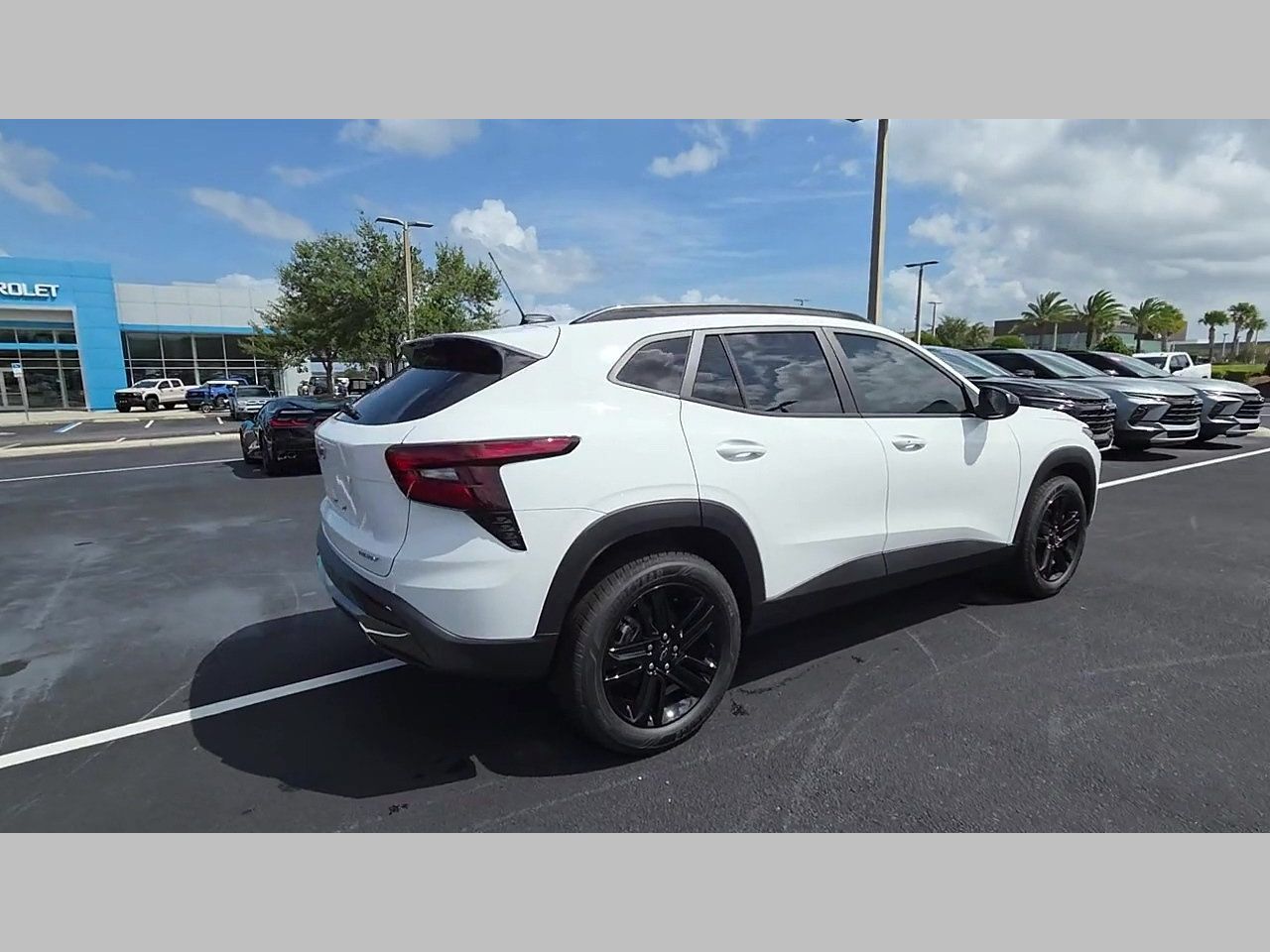 New 2026 Chevrolet Trax ACTIV w/ Sunroof Package FWD image 20