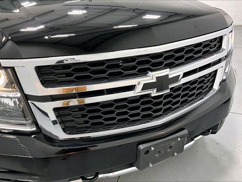 Used 2018 Chevrolet Tahoe LT w/ Luxury Package AWD/4WD image 35