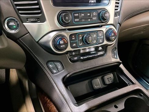 Used 2015 Chevrolet Tahoe LTZ AWD/4WD image 17