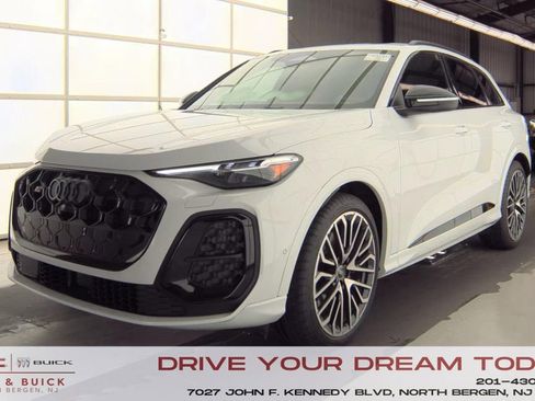 Used 2025 Audi SQ5 Premium Plus w/ Premium Plus Package AWD/4WD image 1